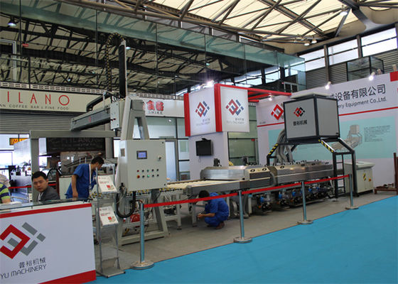 China Hochgeschwindigkeitssolarglasschaufellader mit der Behandlung des Armes, Waschmaschinen-Linie fournisseur